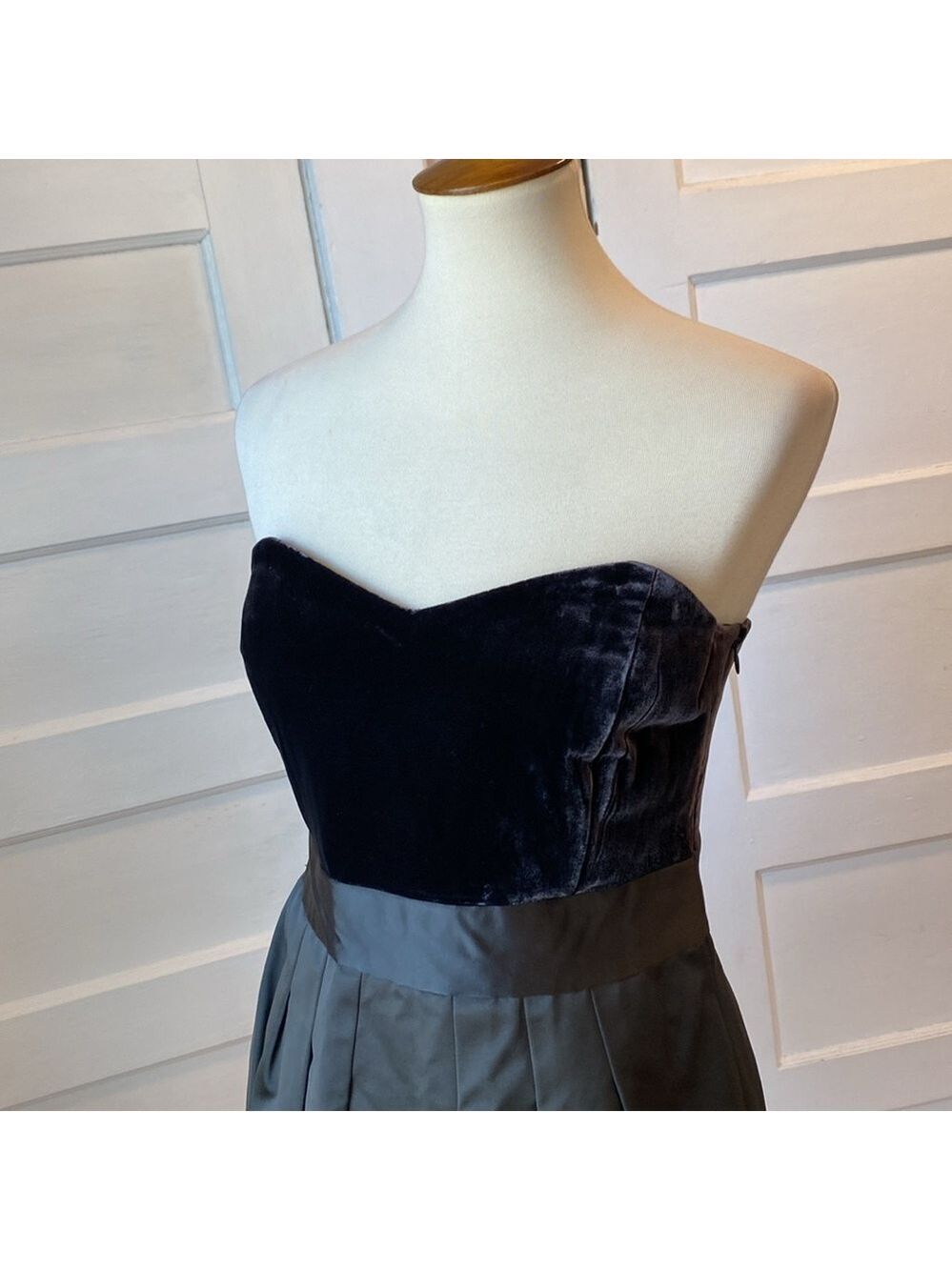 NWT Theory Chanesa Velvet & Silk Dark Brown Strapless Dress, Size 12 - Picture 9 of 17